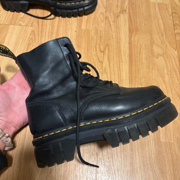Jadon doc martens size 7 - Picture 1 of 6